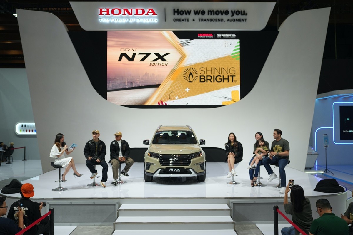 Honda dan Shining Bright Luncurkan Apparel Eksklusif  