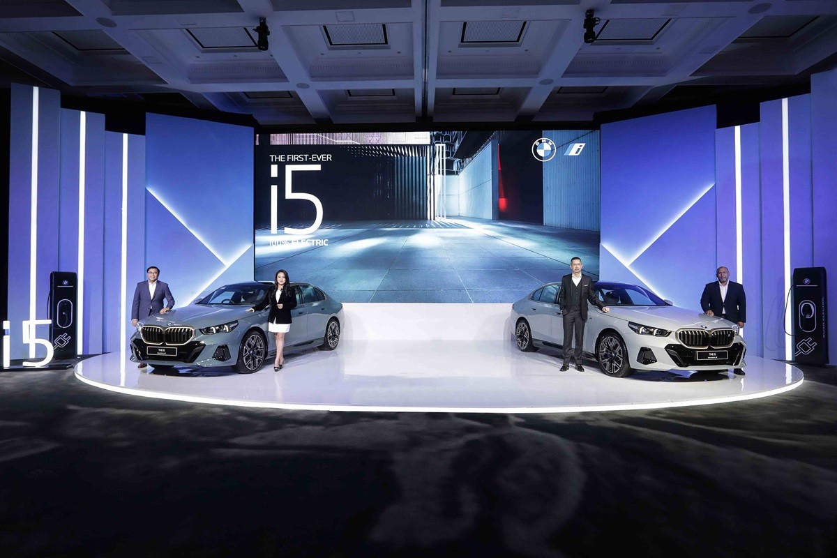 BMW i5 eDrive40 M Sport Diluncurkan, Full Electric  
