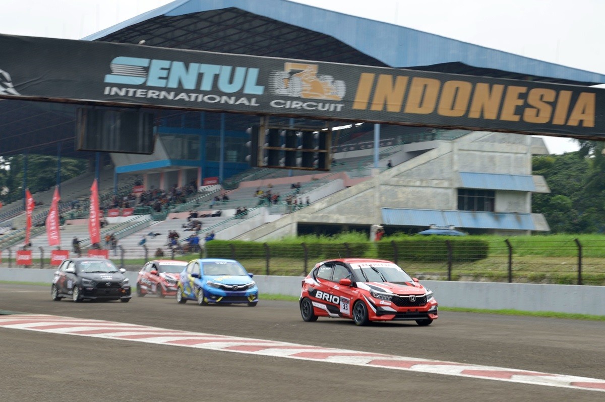Dua Pembalap Honda Raih Kemenangan di ISSOM 2024 Seri Pertama  