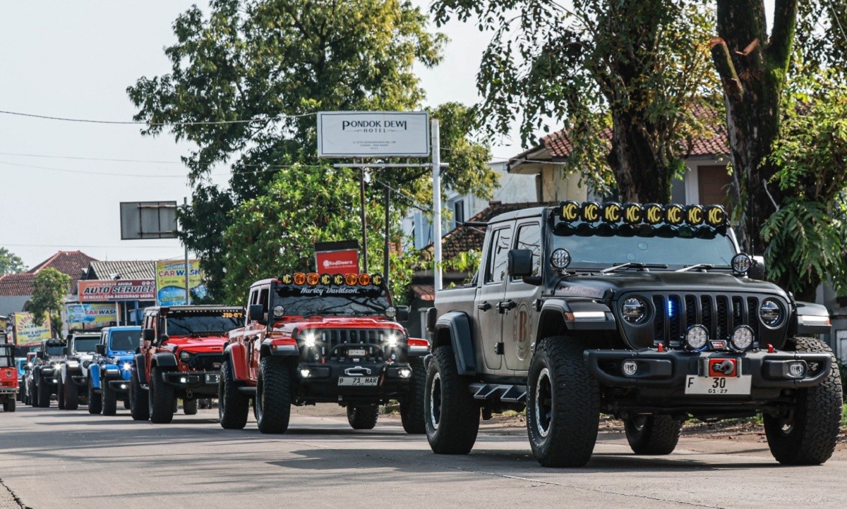 Rayakan Ulang Tahun, Jeep Indonesia Owners Gelar Turing ke Tangkuban Perahu  