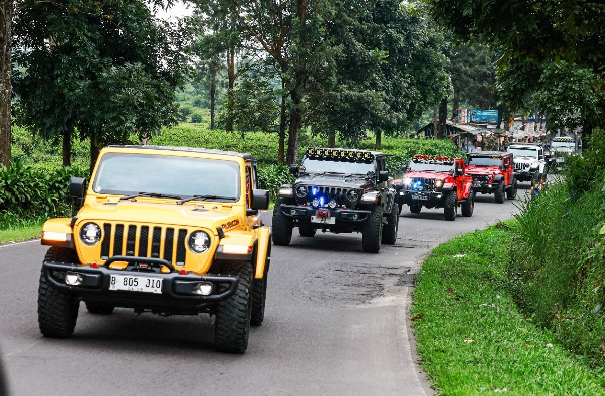Rayakan Ulang Tahun, Jeep Indonesia Owners Gelar Turing ke Tangkuban Perahu  