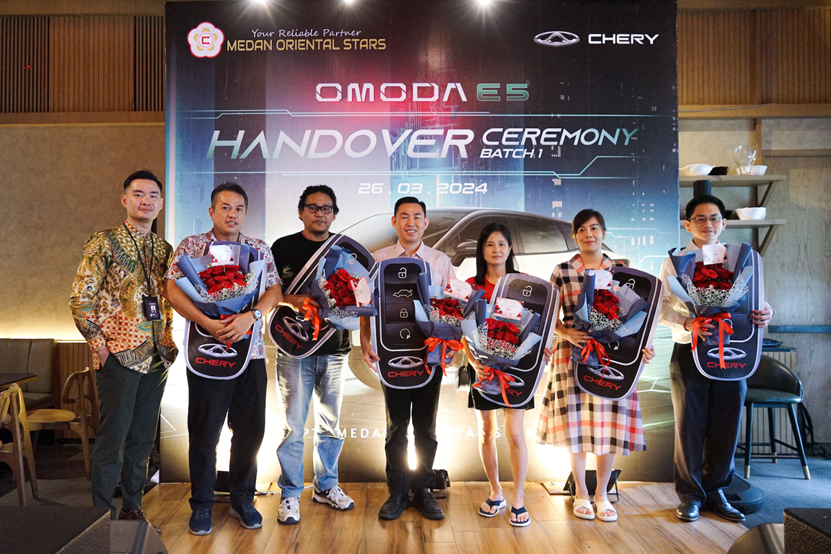 Chery Serah Terimakan OMODA E5 Untuk Konsumen di Medan  
