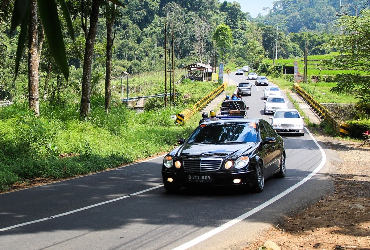 Halal Bihalal MB W211 CI, Puluhan Member Serbu Kota Batu  