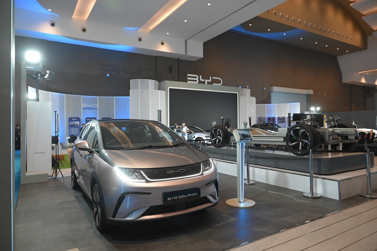 BYD Hadirkan Pengalaman Baru Bagi Konsumen PEVS 2024  