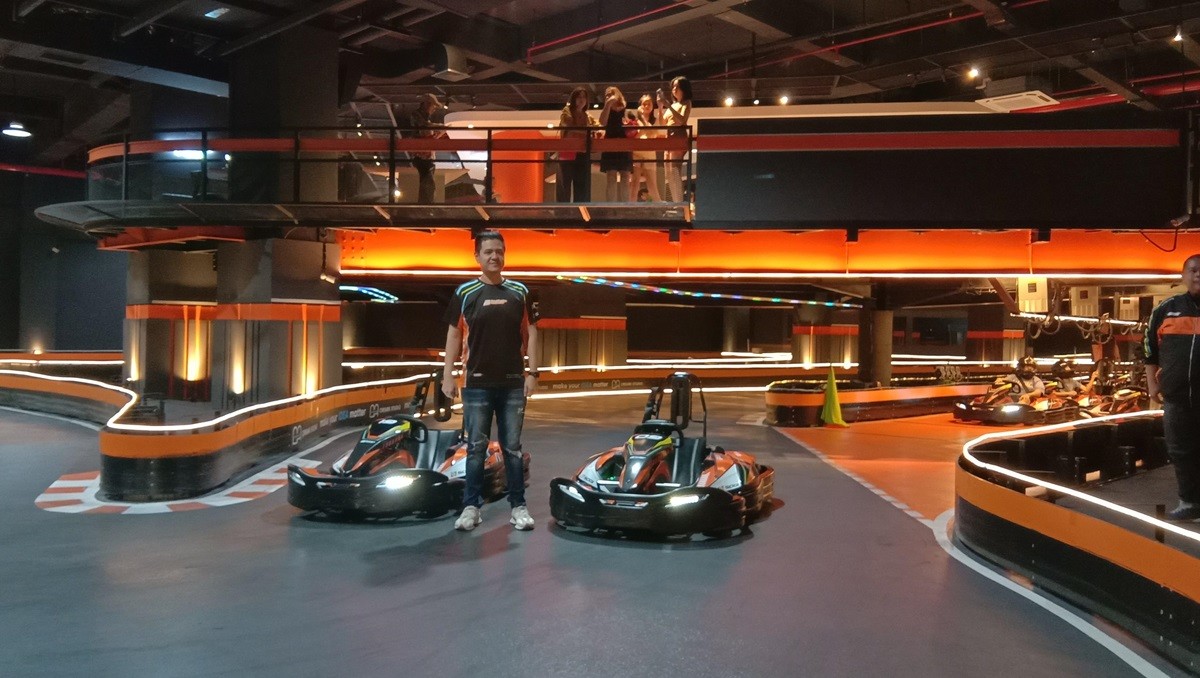 Barcode Gokart, Sirkuit Gokart Indoor Pertama di Indonesia Berstandar International  