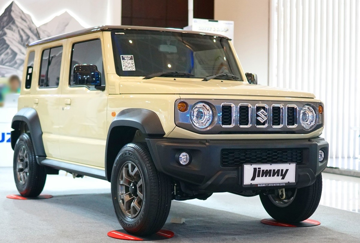 Jimny 5-Doors dan All New Ertiga Cruise di IIMS Surabaya 2024  