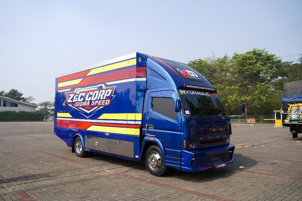 'Community Gathering', Pecinta Fuso Canter Hadir di Booth KTB GIIAS 2024  