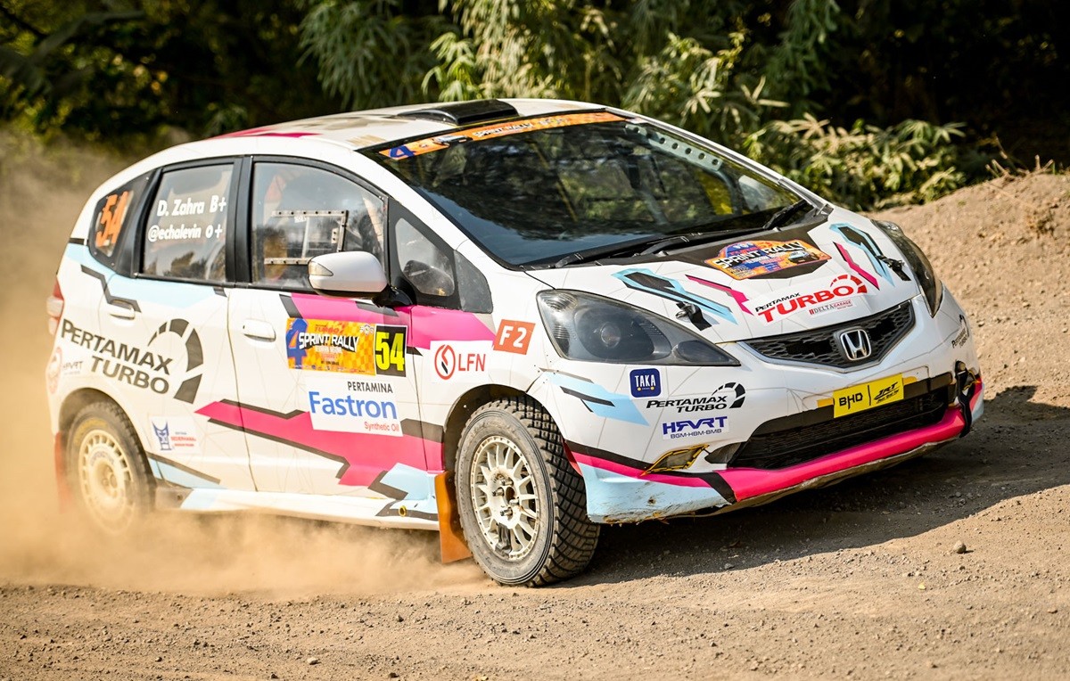 Pembalap Cantik ini Kembali Podium 1 Sprint Rally Putaran Keempat  