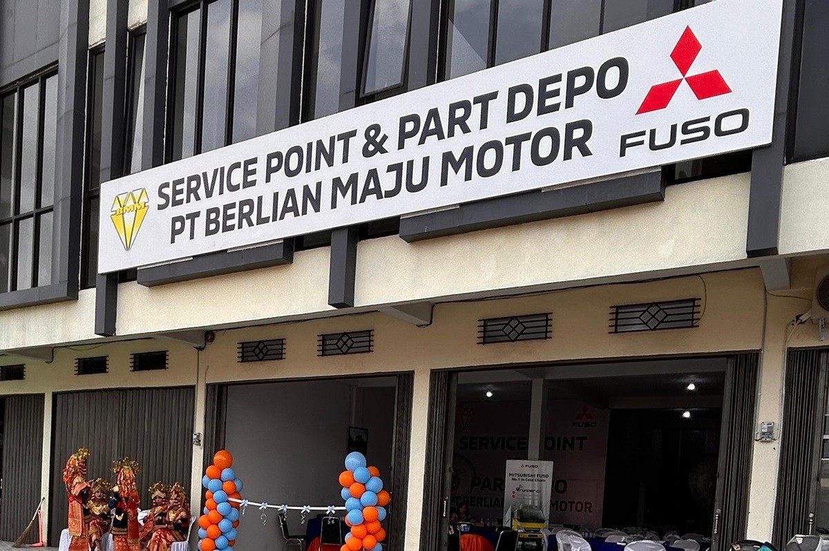 Mitsubishi Fuso Buka Service Point di Muara Enim dan Mamuju  