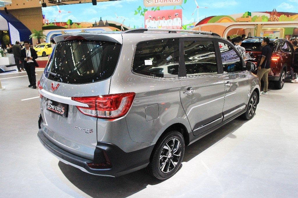 Wuling Confero S, Ruang Kabin dan Bagasinya Luas  