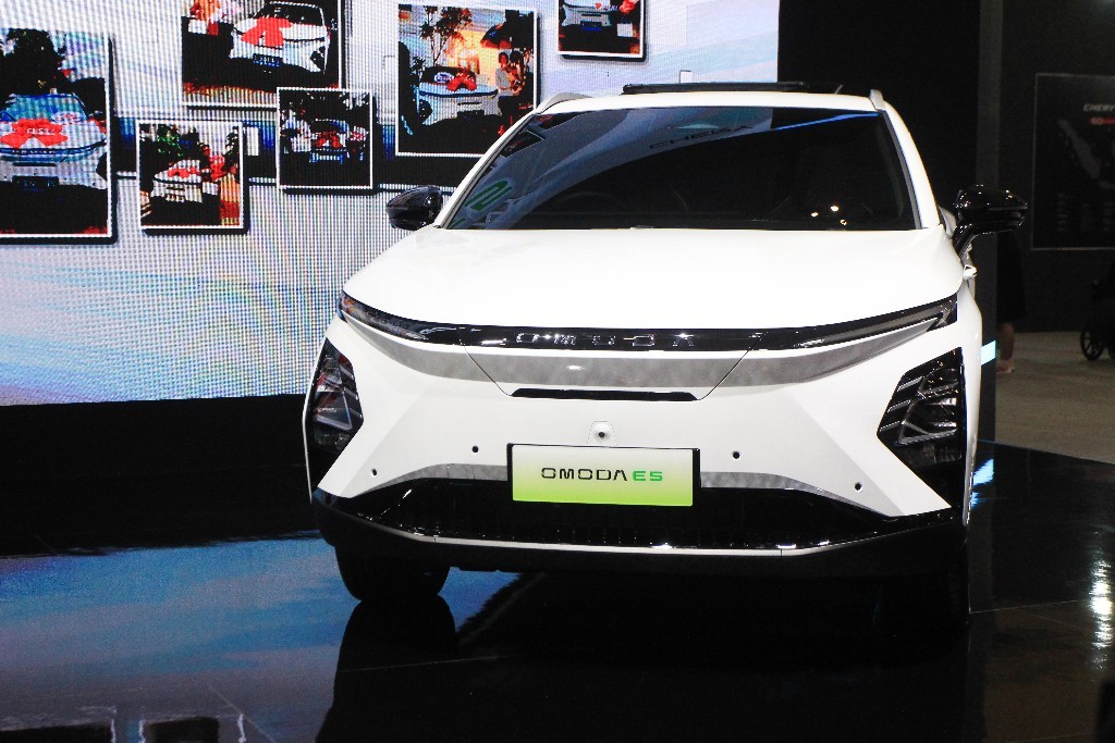 Chery Serahkan 3.000 Unit OMODA E5 ke Konsumen  