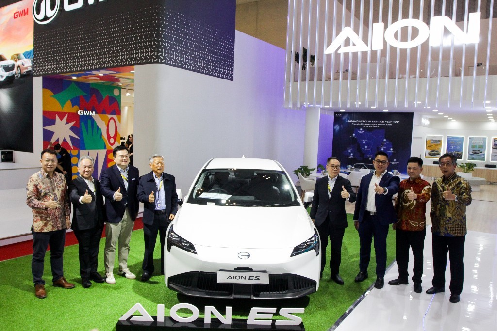 AION ES Diluncurkan di GIIAS 2024, Harga Rp 386 Juta  