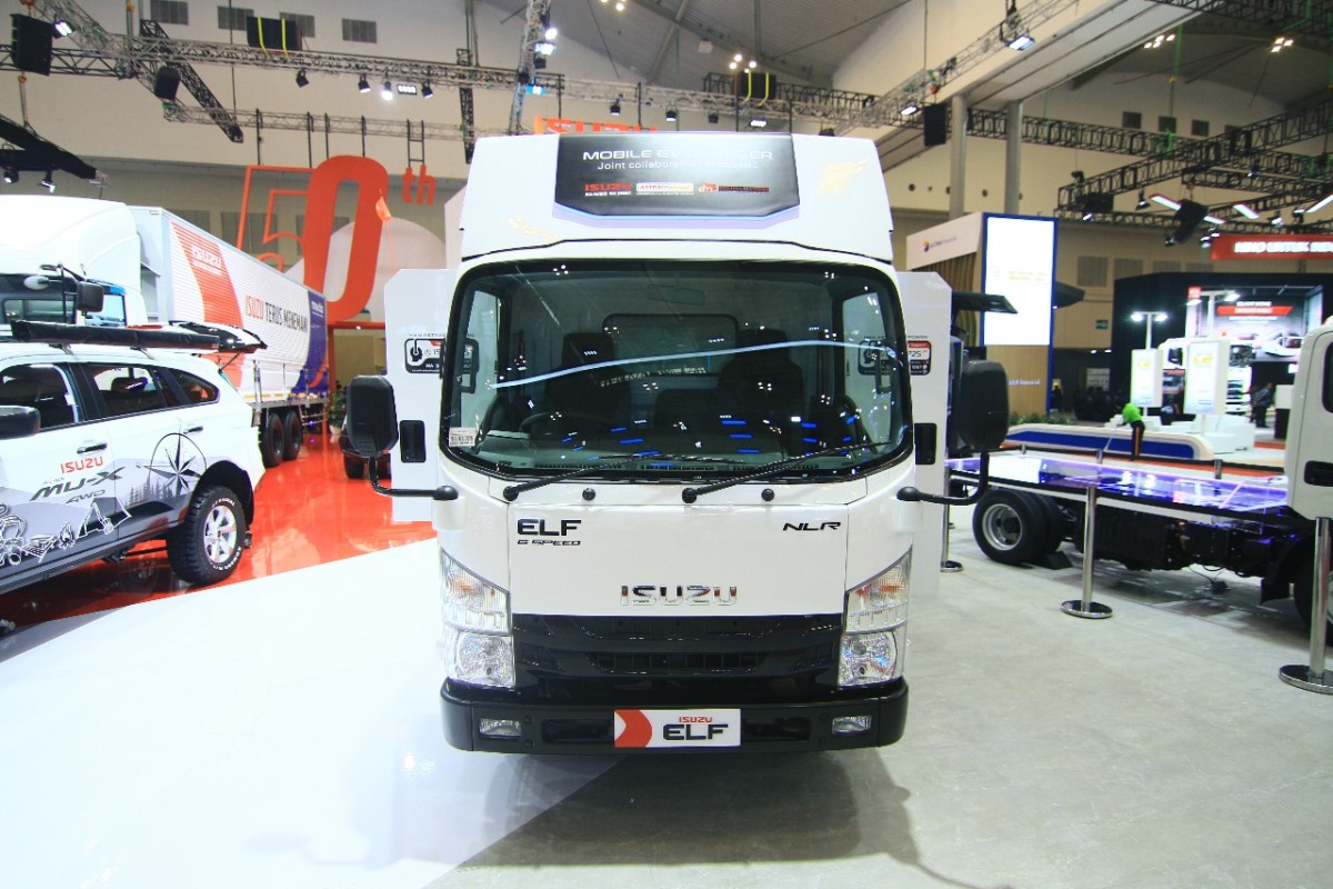 Dipamerkan, Isuzu ELF Mobile EV Charger Concept Astra Otopower  