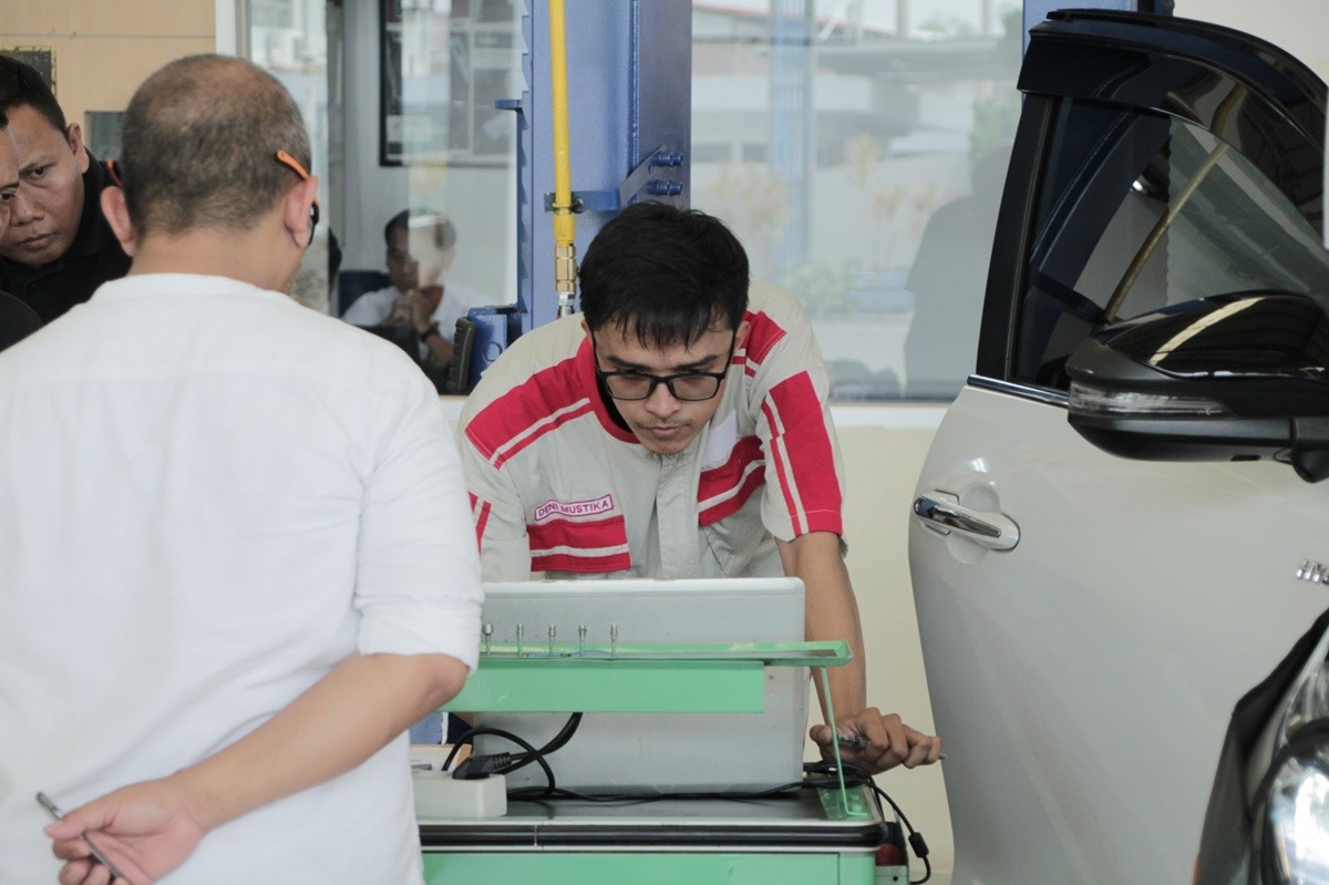 Auto2000 Berikan Layanan Servis Berkala Anti Repot  
