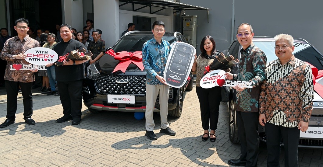 Chery Resmikan Diler 3S plus Body & Paint, Pertama di Indonesia  