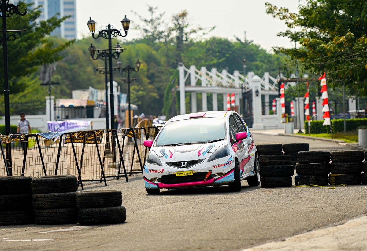 Pebalap ini Juara 2 Kelas Wanita Putaran 5 Kejurnas Sprint Rally 2024  