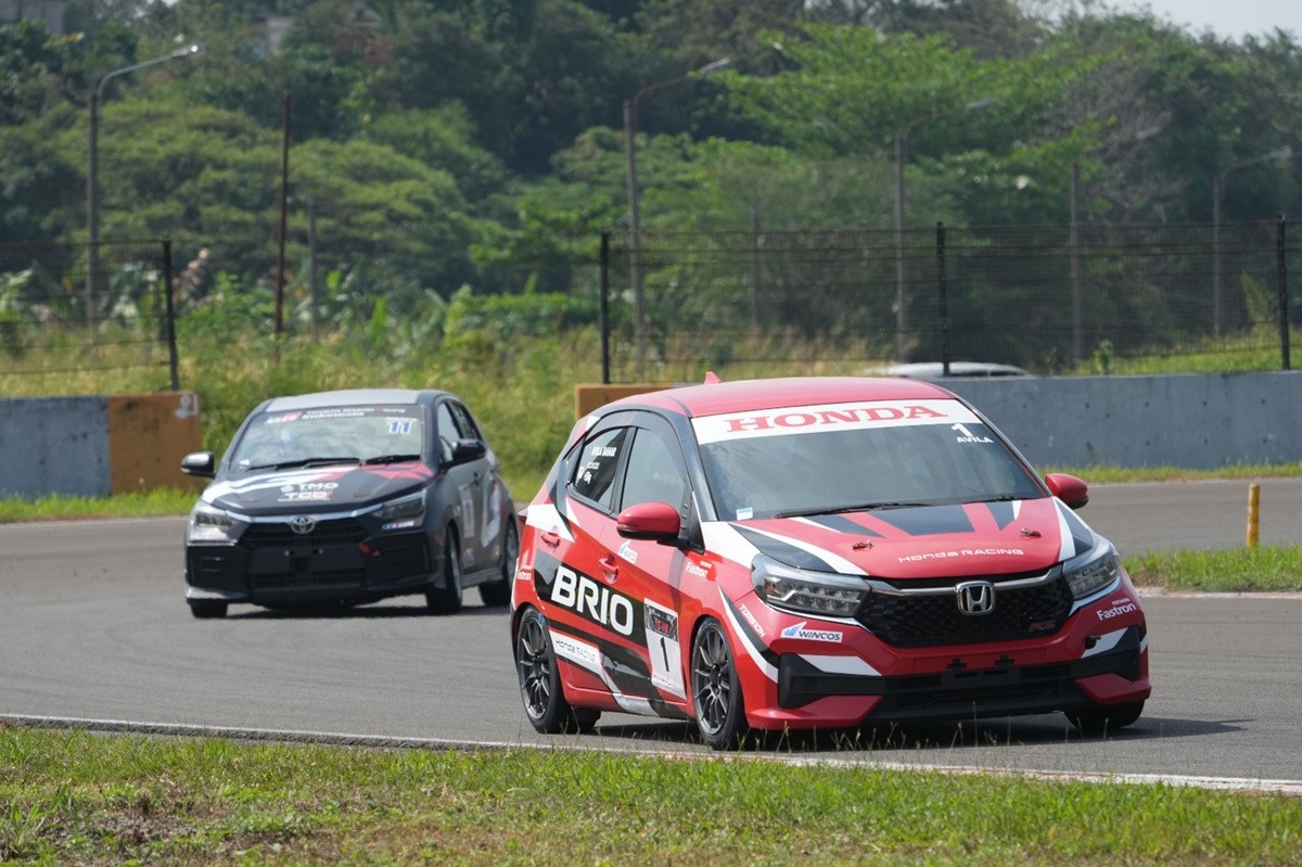 Honda Racing Indonesia Double Podium ITCR 1.200 di ISSOM  