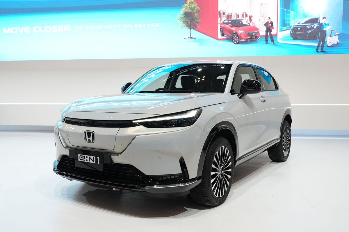 Honda e:N1 Raih Penghargaan Mobil Favorit di GIIAS 2024  