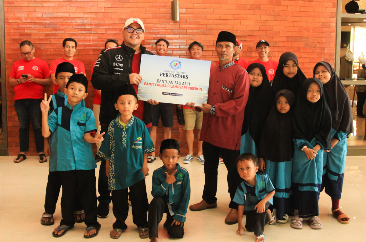 Dari Acara Pertastars Indonesia 'Charity Of The Stars' di Cirebon  