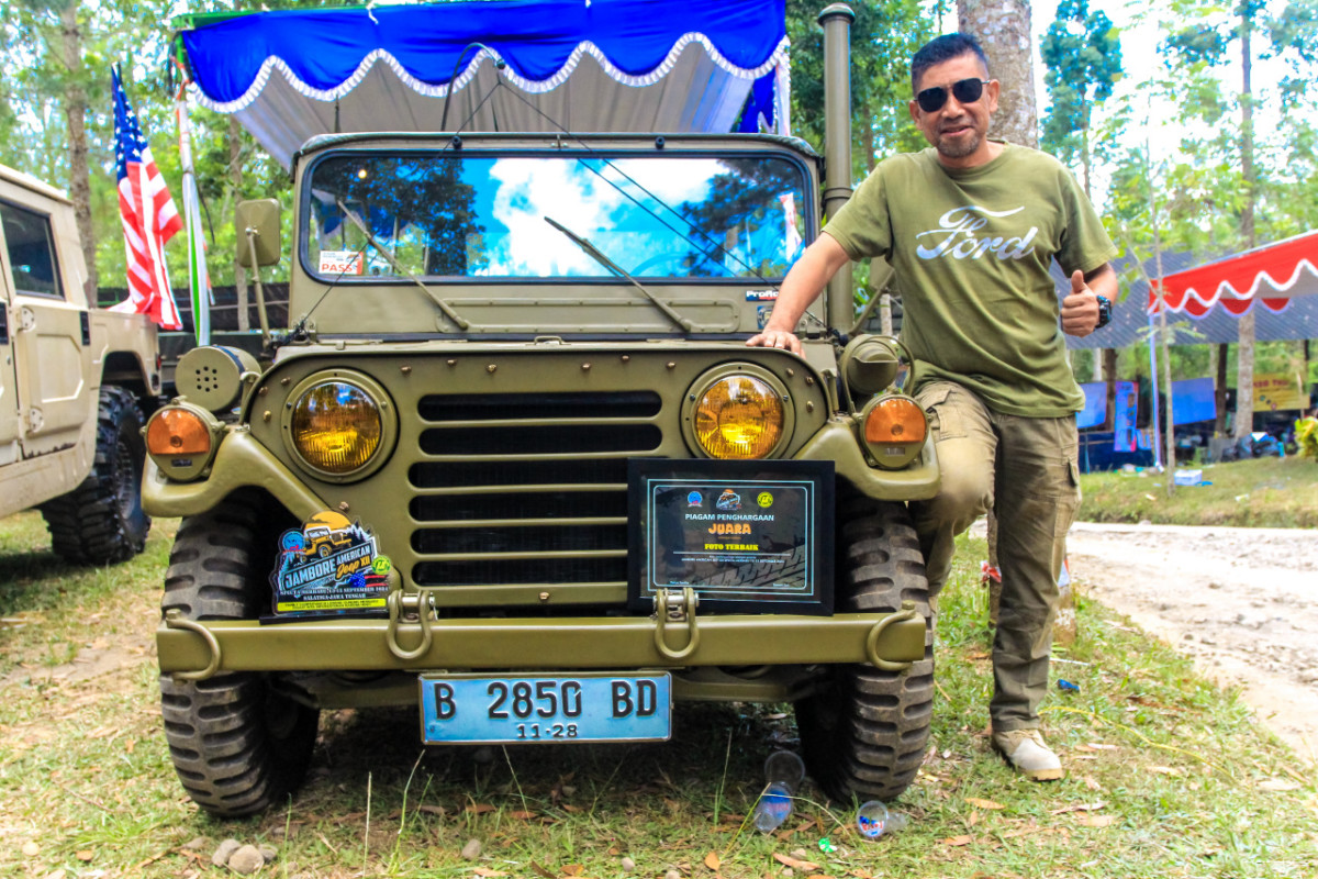 Bert's Garage Pamerkan Mobil Antik di Jambore American Jeep ke-12  