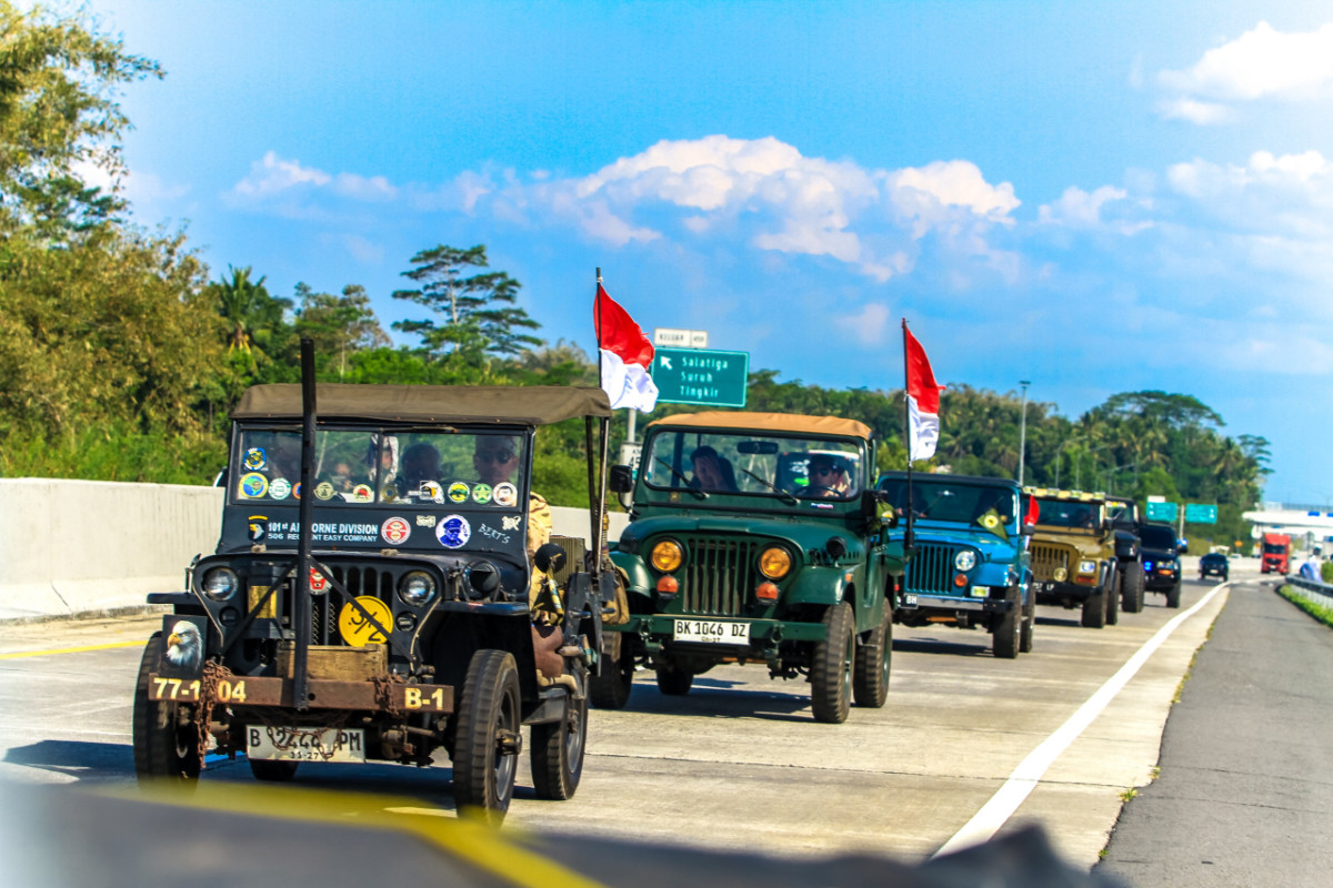 Bert's Garage Pamerkan Mobil Antik di Jambore American Jeep ke-12  