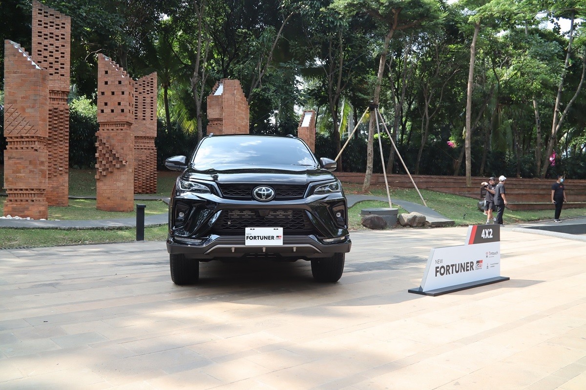 Toyota Luncurkan New Fortuner, Lebih Garang dan Nyaman  