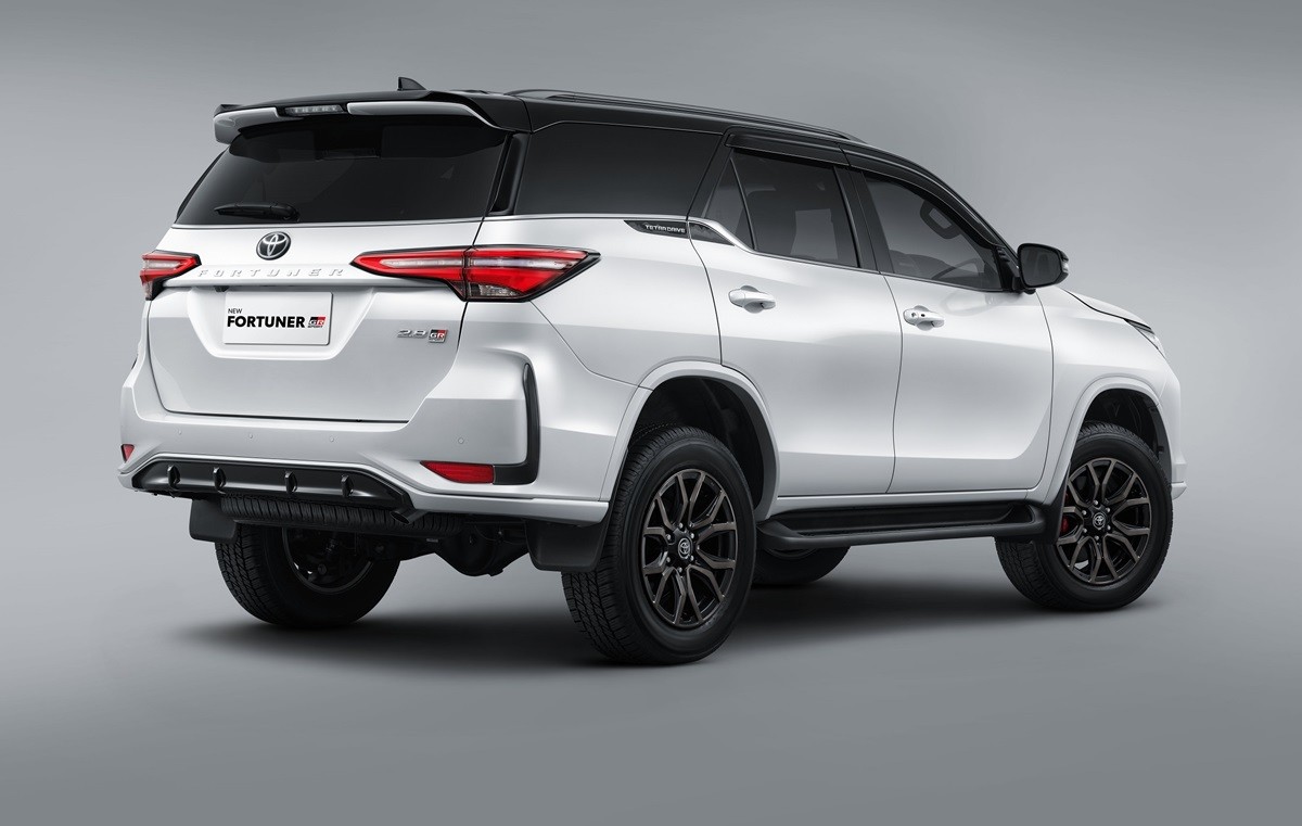 Toyota Luncurkan New Fortuner, Lebih Garang dan Nyaman  