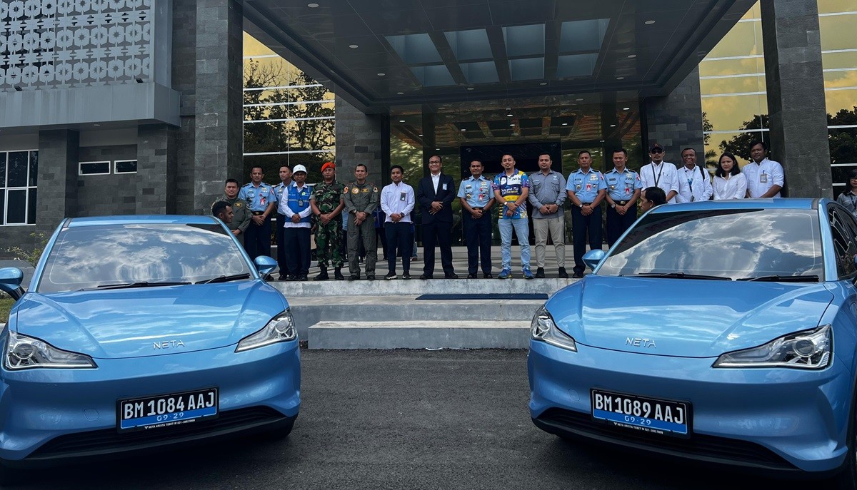 NETA V, Armada Taksi Listrik EVISTA Pertama di Bandara Pekanbaru  