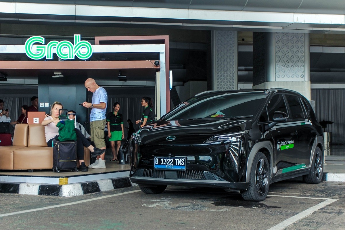 Grab Premium AION Y Plus kini Tersedia di Bandara Soekarno-Hatta  