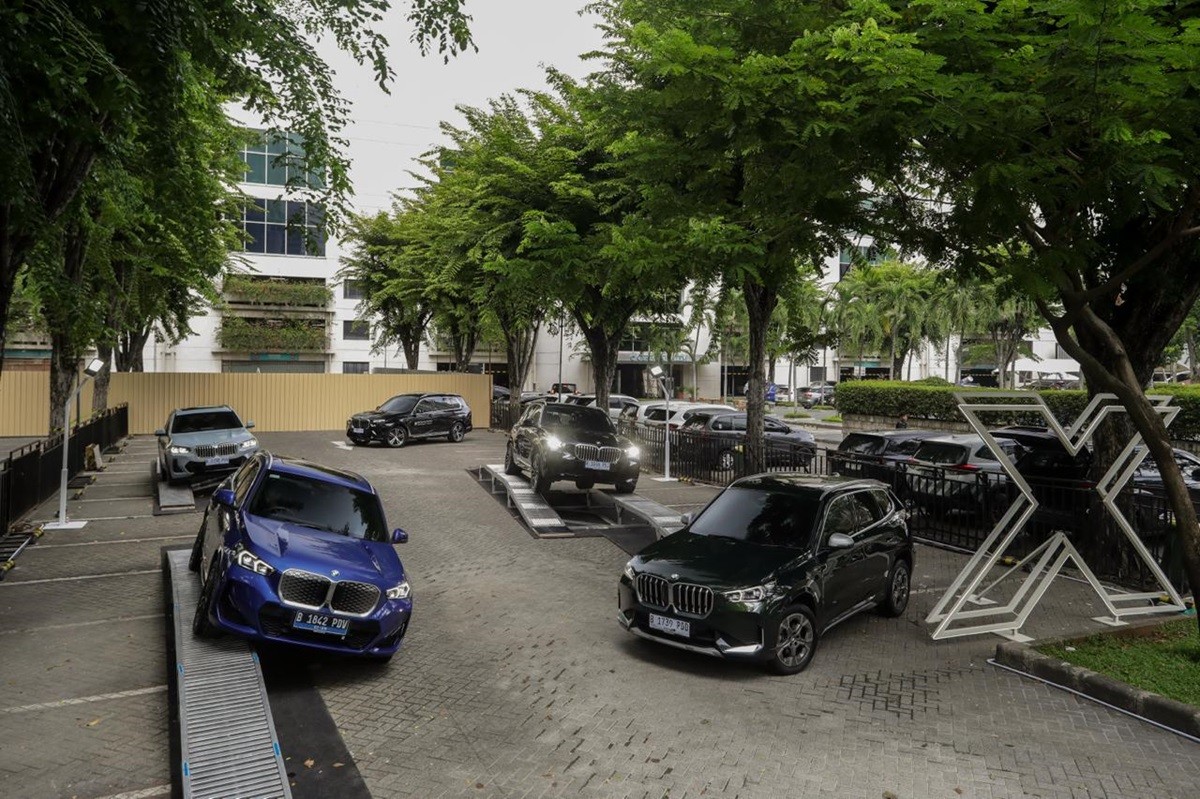 BMW Xperience di Plaza Senayan, Hadirkan Rangkaian BMW X  