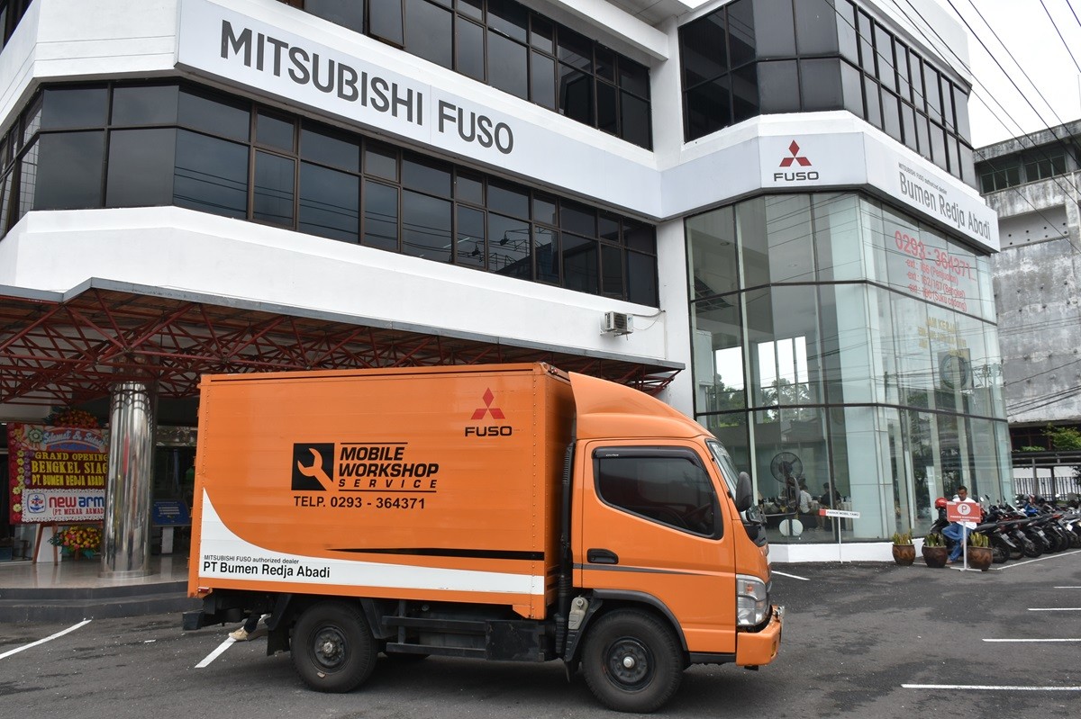 Mitsubishi Fuso Tambah Bengkel Siaga 24 Jam di Awal 2025  