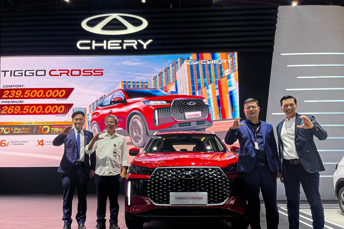 Chery Tiggo Cross Diluncurkan di IIMS 2025, Harga Mulai Rp 239,5 juta  