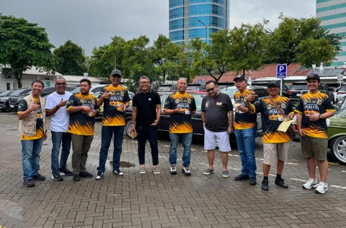 Mercedes-Benz Club Indonesia Ramaikan 'LCJM Flash Charity Fun Rally'  