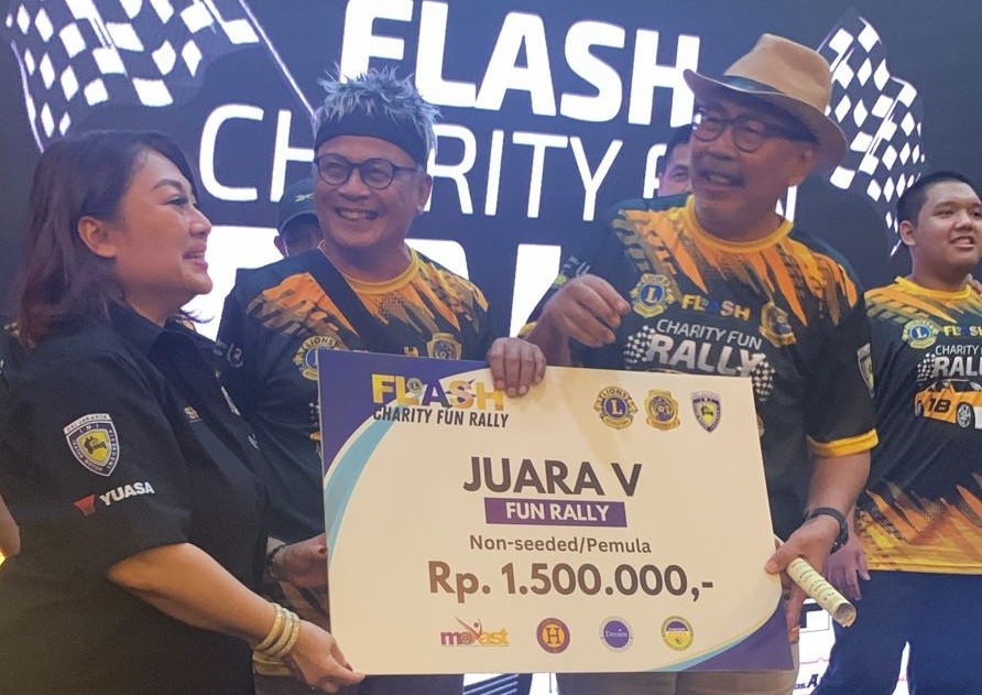 Mercedes-Benz Club Indonesia Ramaikan 'LCJM Flash Charity Fun Rally'  