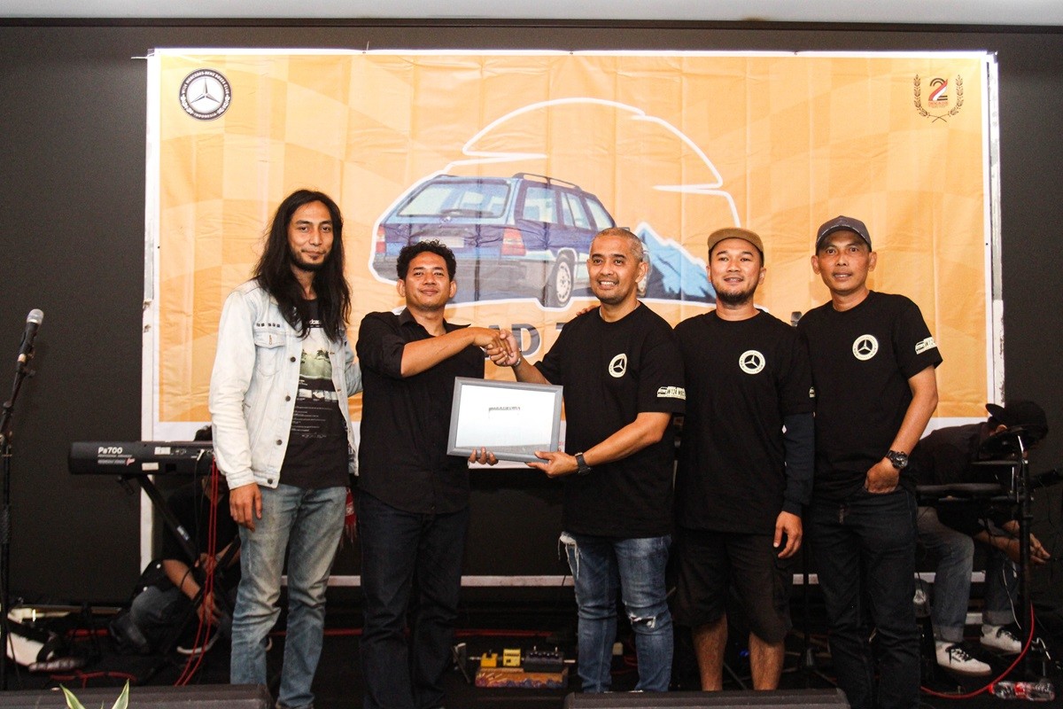 Dari Acara W124 MBCI Jakarta Chapter 'Road to Guci'  