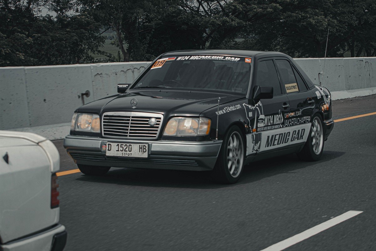 Dari Acara W124 MBCI Jakarta Chapter 'Road to Guci'  