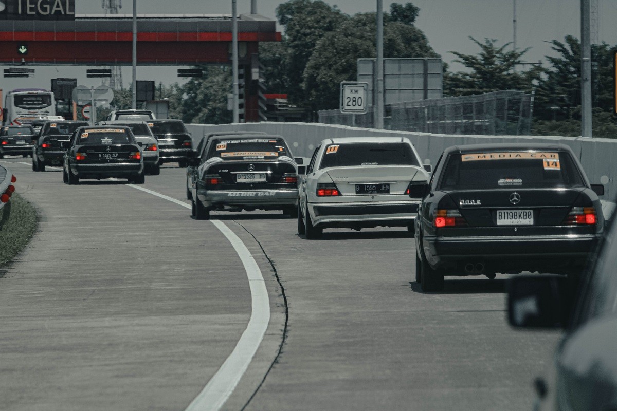 Dari Acara W124 MBCI Jakarta Chapter 'Road to Guci'  