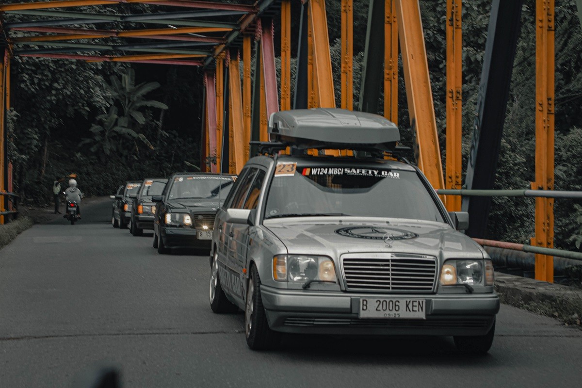 Dari Acara W124 MBCI Jakarta Chapter 'Road to Guci'  