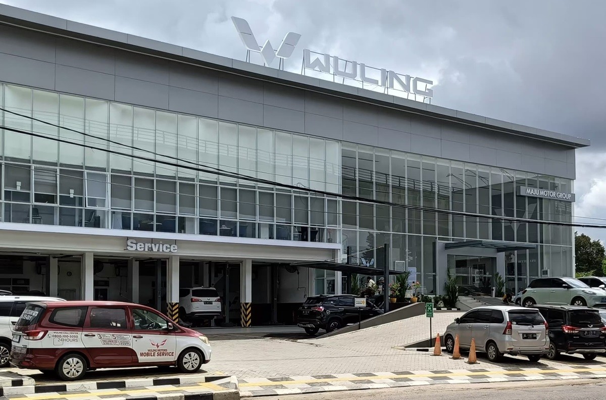 Wuling Resmikan Diler di Palembang, Gunakan Logo Silver  