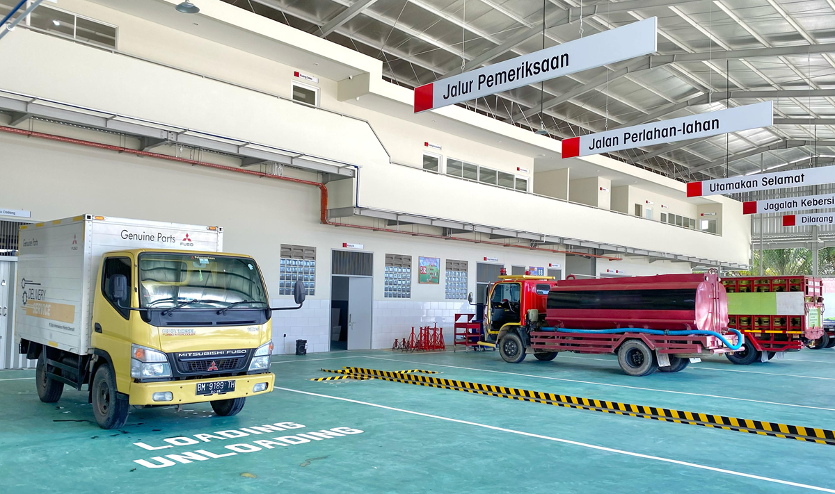 Mitsubishi Fuso Resmikan Diler Baru di Teluk Kuantan  