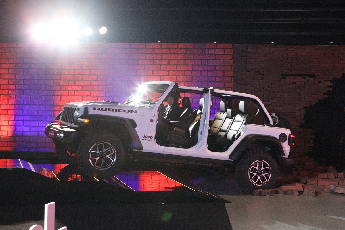 Jeep Wrangler 4-Door Rubicon Resmi Meluncur, Segini Harganya  