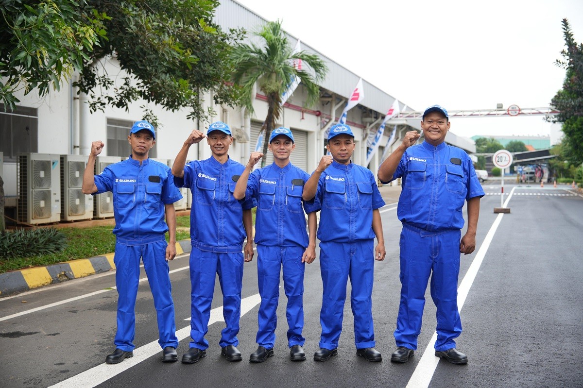 Perubahan Seragam Teknisi Suzuki, Simbol Profesionalisme  