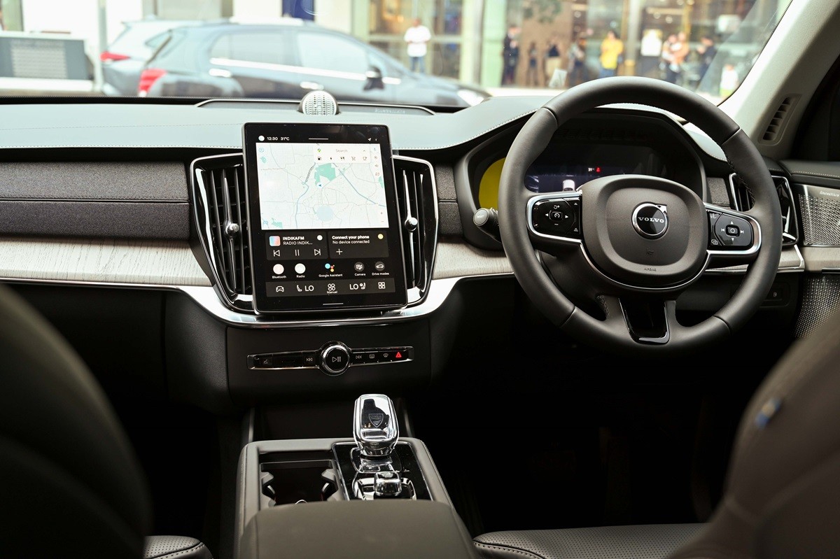 Volvo XC90 Alami Penyegaran, Tawarkan Kenyamanan Terbaik  