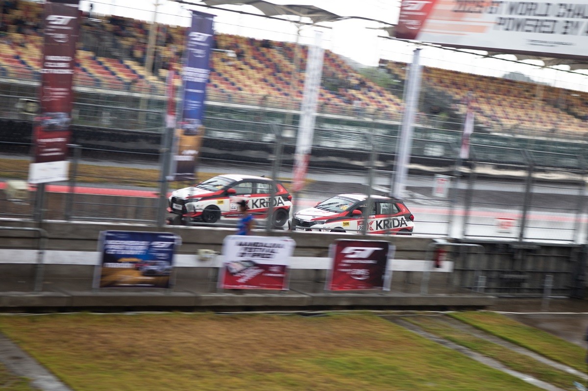 Agya Track Showdown 2025 di Sirkuit Mandalika Sukses Digelar  
