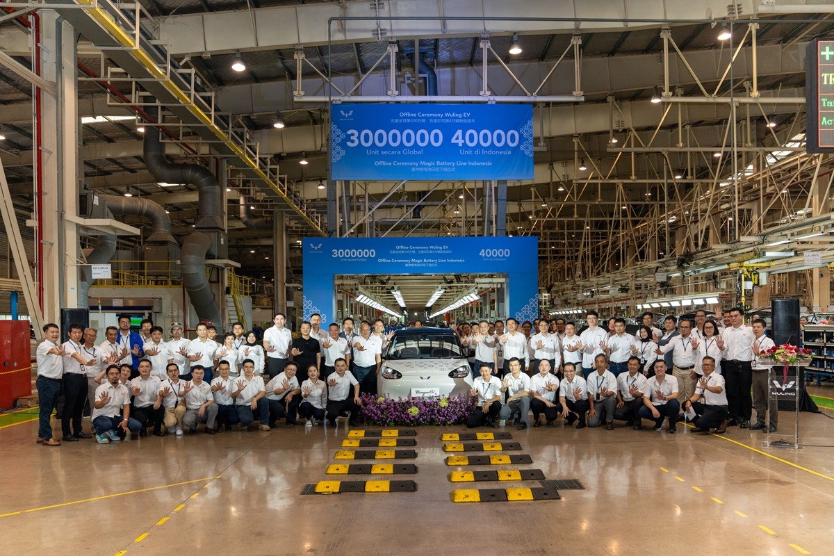 Perayaan Tiga Juta Unit Produksi Mobil L:istrik Wuling Secara Global  