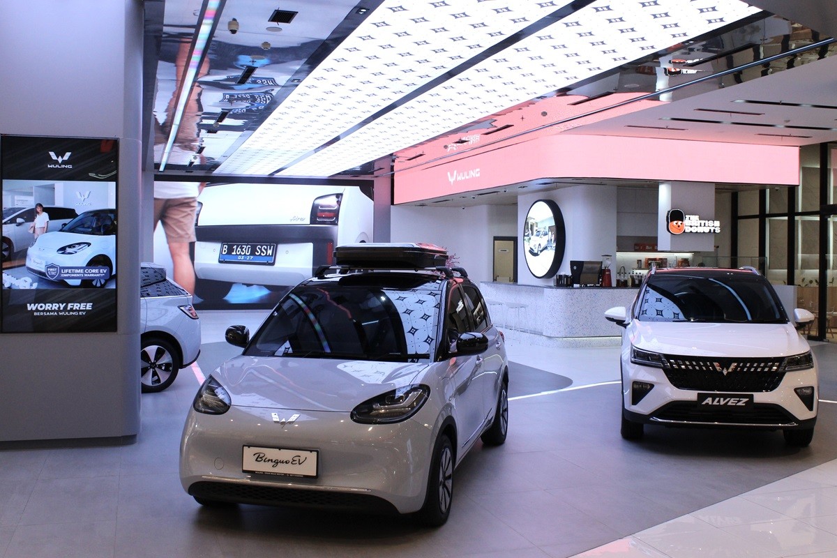 Wuling Resmikan Outlet Terbaru Berkonsep Mall Showroom  