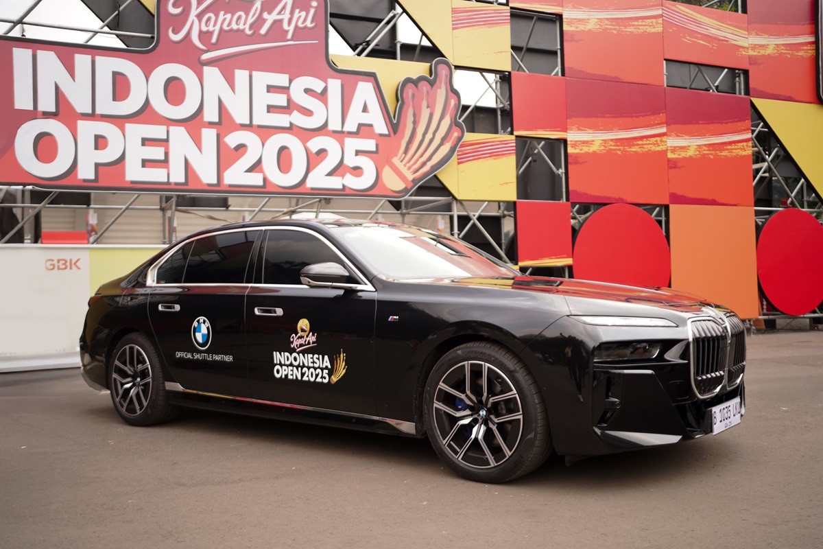 15 Mobil BMW Menjadi Official Mobility Partner PBSI  