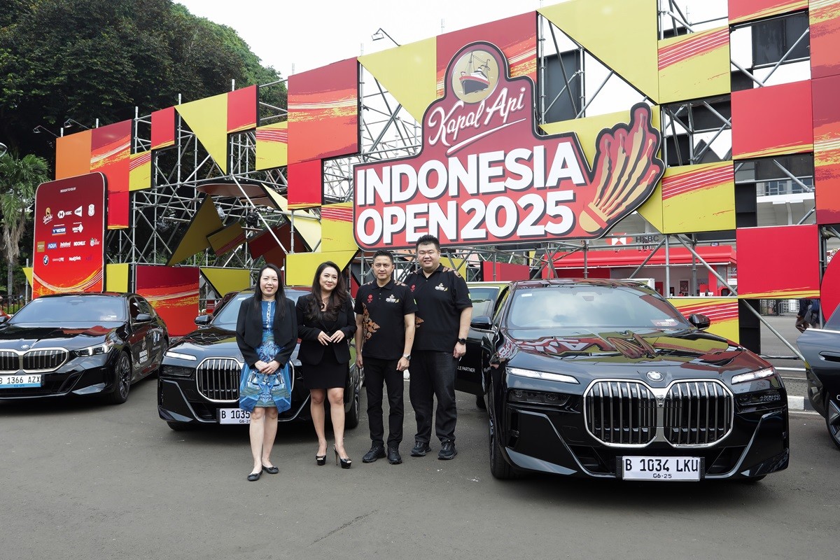 15 Mobil BMW Menjadi Official Mobility Partner PBSI  