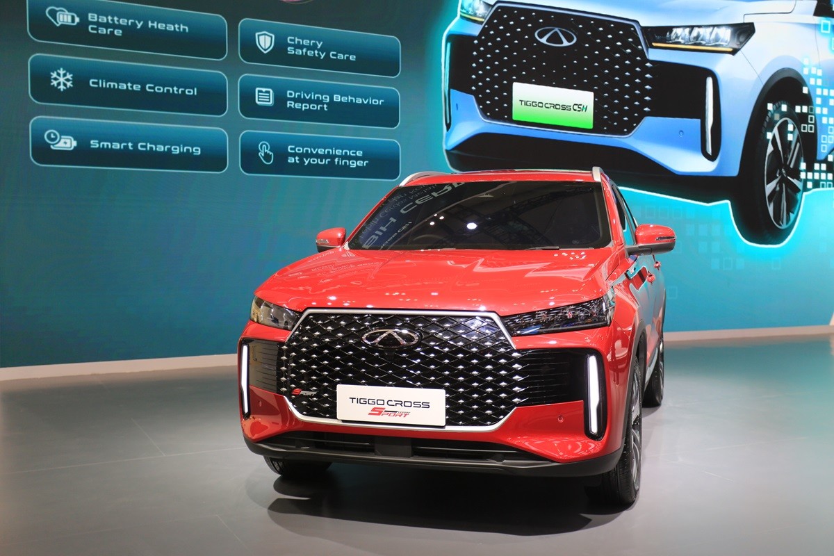 Chery TIGGO Cross CSH Hybrid dan Sport 1.5T, Harga Terjangkau  