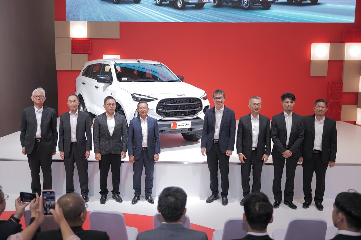 GIIAS 2025, Isuzu Hadirkan Inovasi Kendaraan Komersial Terbaru  